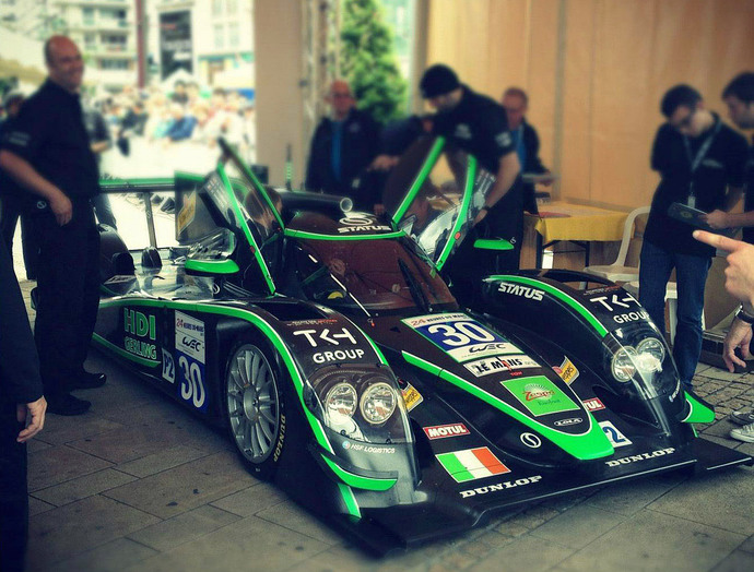 Stratus Lola-Judd bij de keuring voor de 24-uur bew.jpg